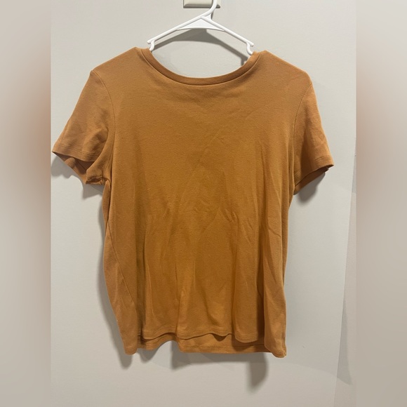 American Eagle Medium Golden/Orange Tee - Picture 1 of 2